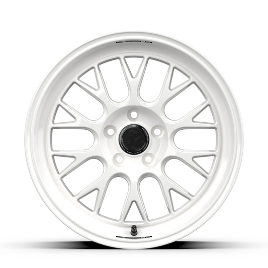 Fifteen52 Wheel (RSR-Holeshot RSR) Rally White/Gloss White