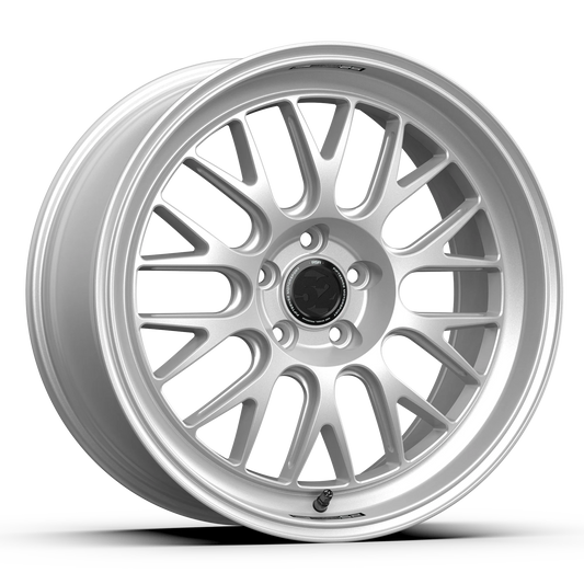 Fifteen52 Wheel (RSR-Holeshot RSR) Radiant Silver