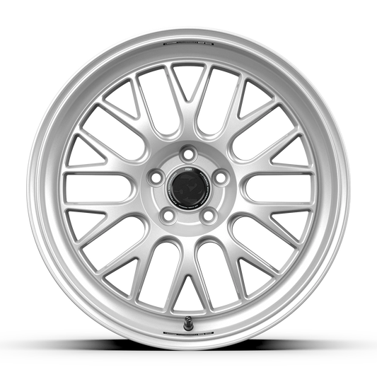 Fifteen52 Wheel (RSR-Holeshot RSR) Radiant Silver