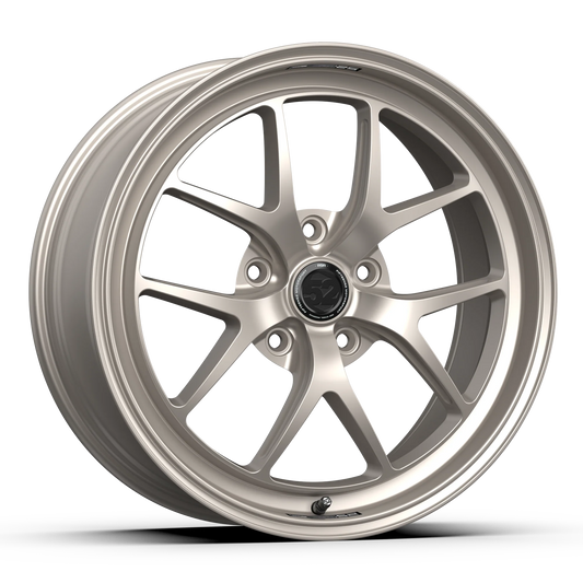 Fifteen52 Wheel (RSR-Sector RSR) White Gold