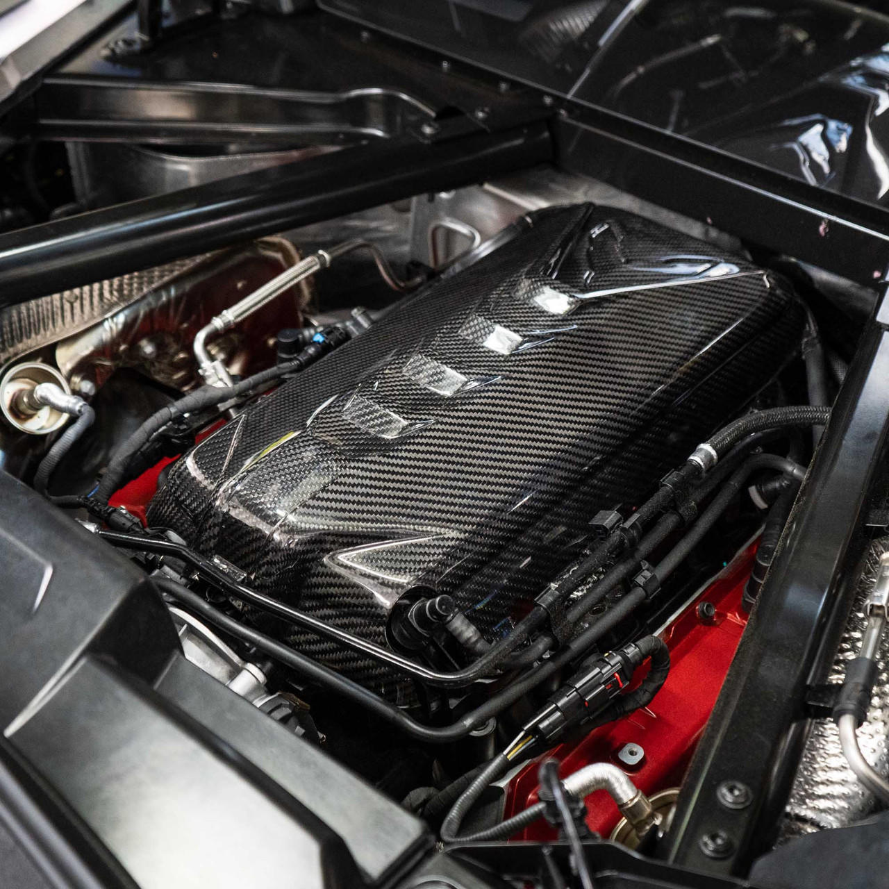 Fabspeed Carbon Fiber Center Engine Cover Chevrolet C8 Corvette (FS-CF-COR-C8EC)