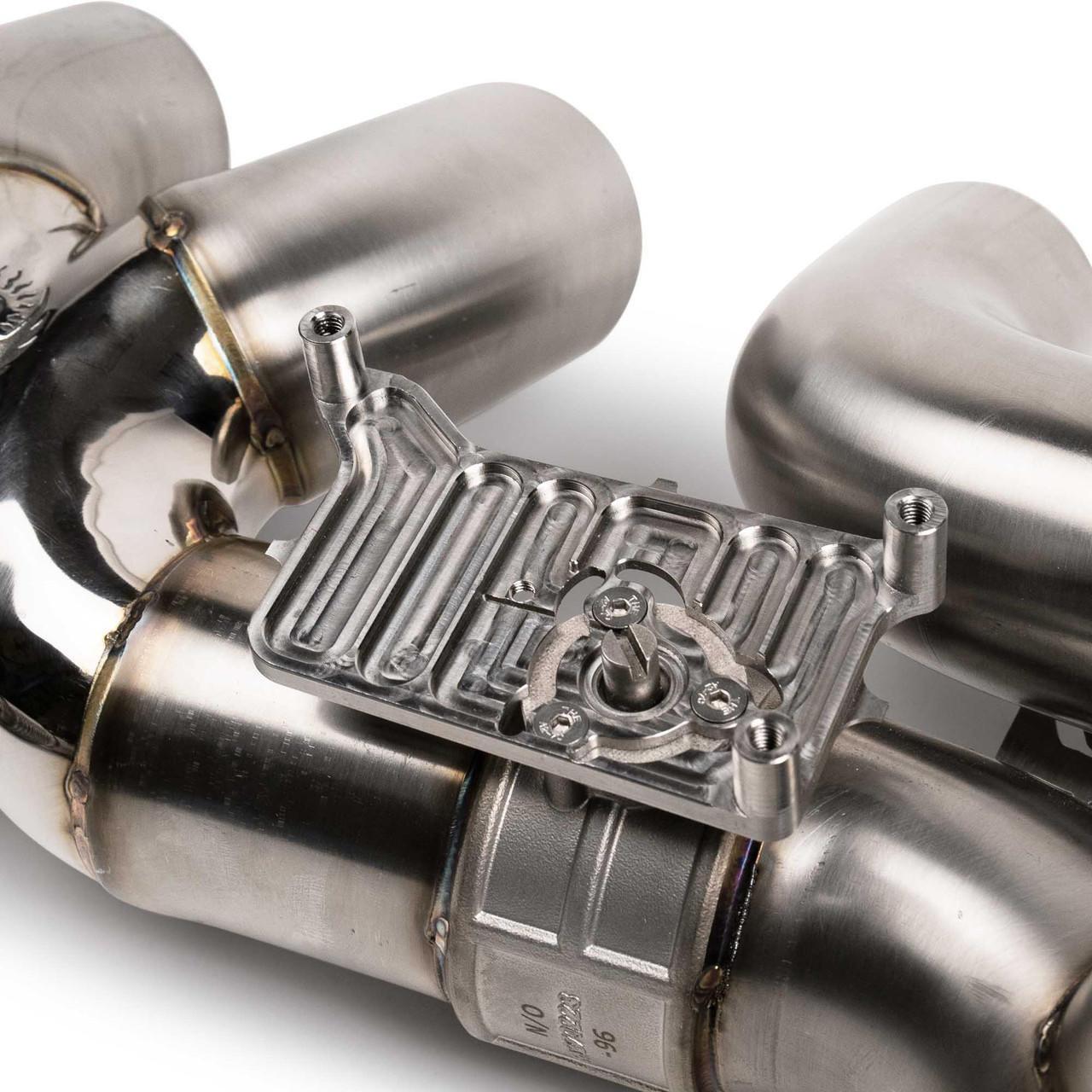 Fabspeed Chevrolet Corvette C8 Stingray / E-Ray Valved Center Exit Conversion Exhaust System 2023 Onwards (FS.CHEVY.C8CECK.VLV)