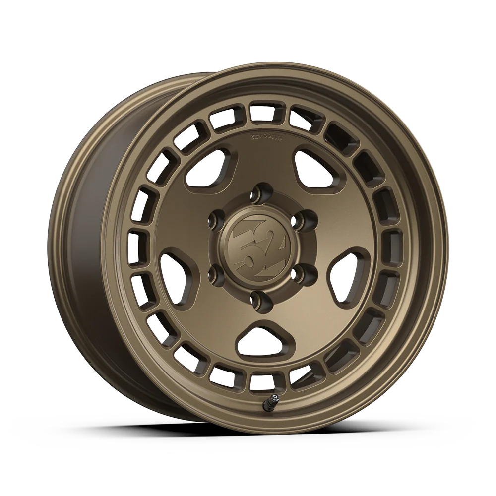 Fifteen52 Wheel (HD Truck-Turbomac HD Classic) Bronze/Matte Bronze