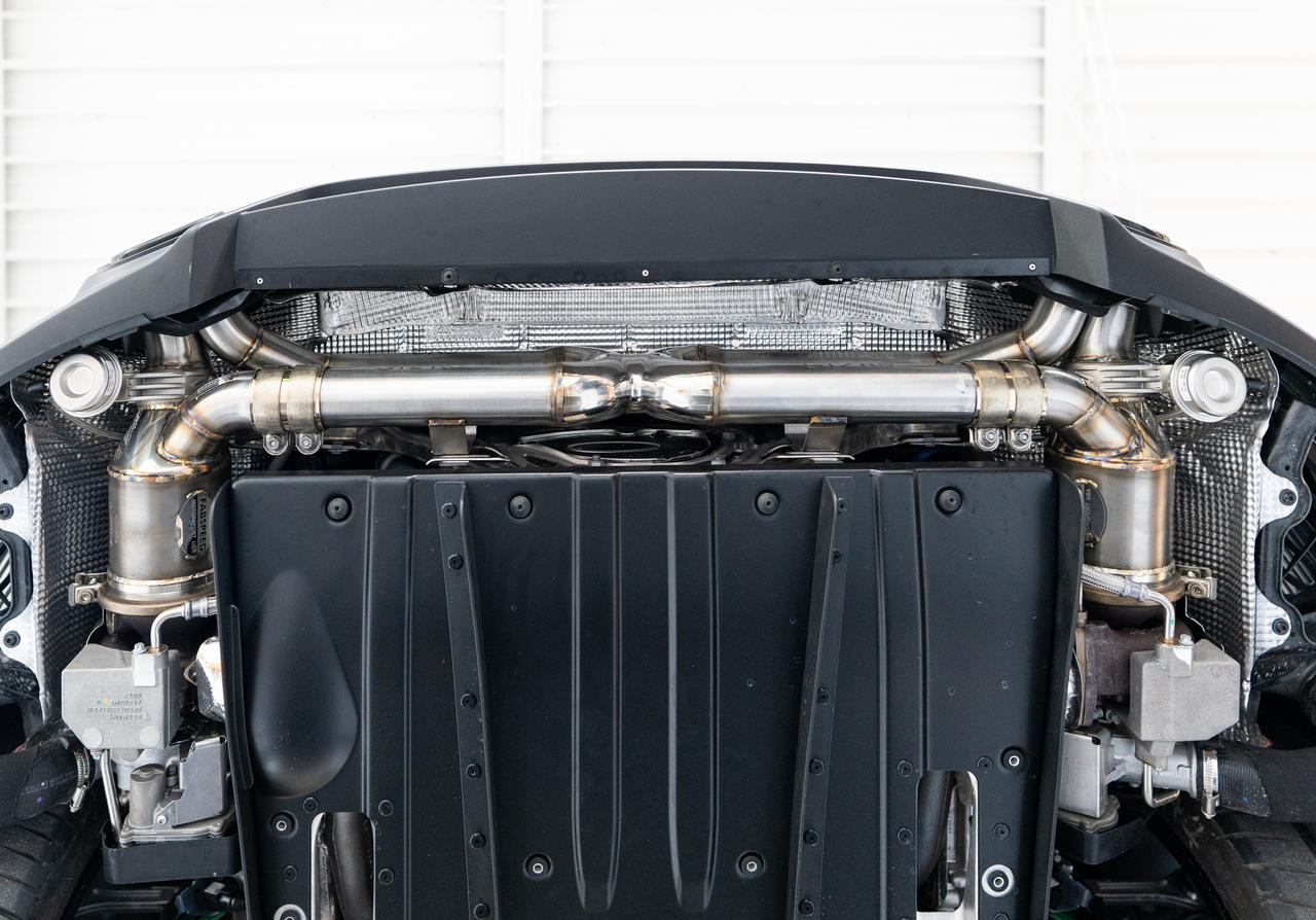 Fabspeed Porsche 991.2 GT2 RS Center Muffler Bypass X-Pipe 2018 Onwards (FS.POR.9912GT2RS.CMX)