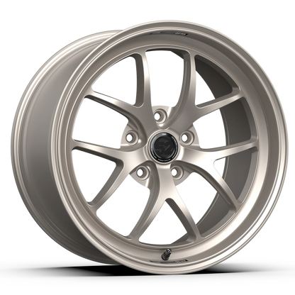 Fifteen52 Wheel (RSR-Sector RSR) White Gold