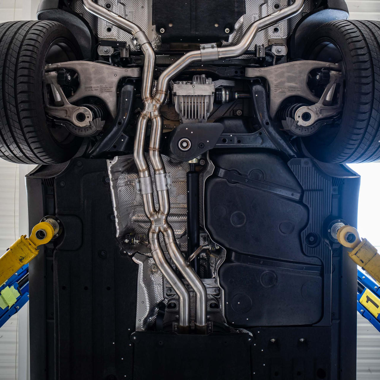 Fabspeed Porsche Macan S / GTS / Turbo V6 Intermediate X-Pipe 2014 Onwards (FS.POR.14MCNV6.XMP)