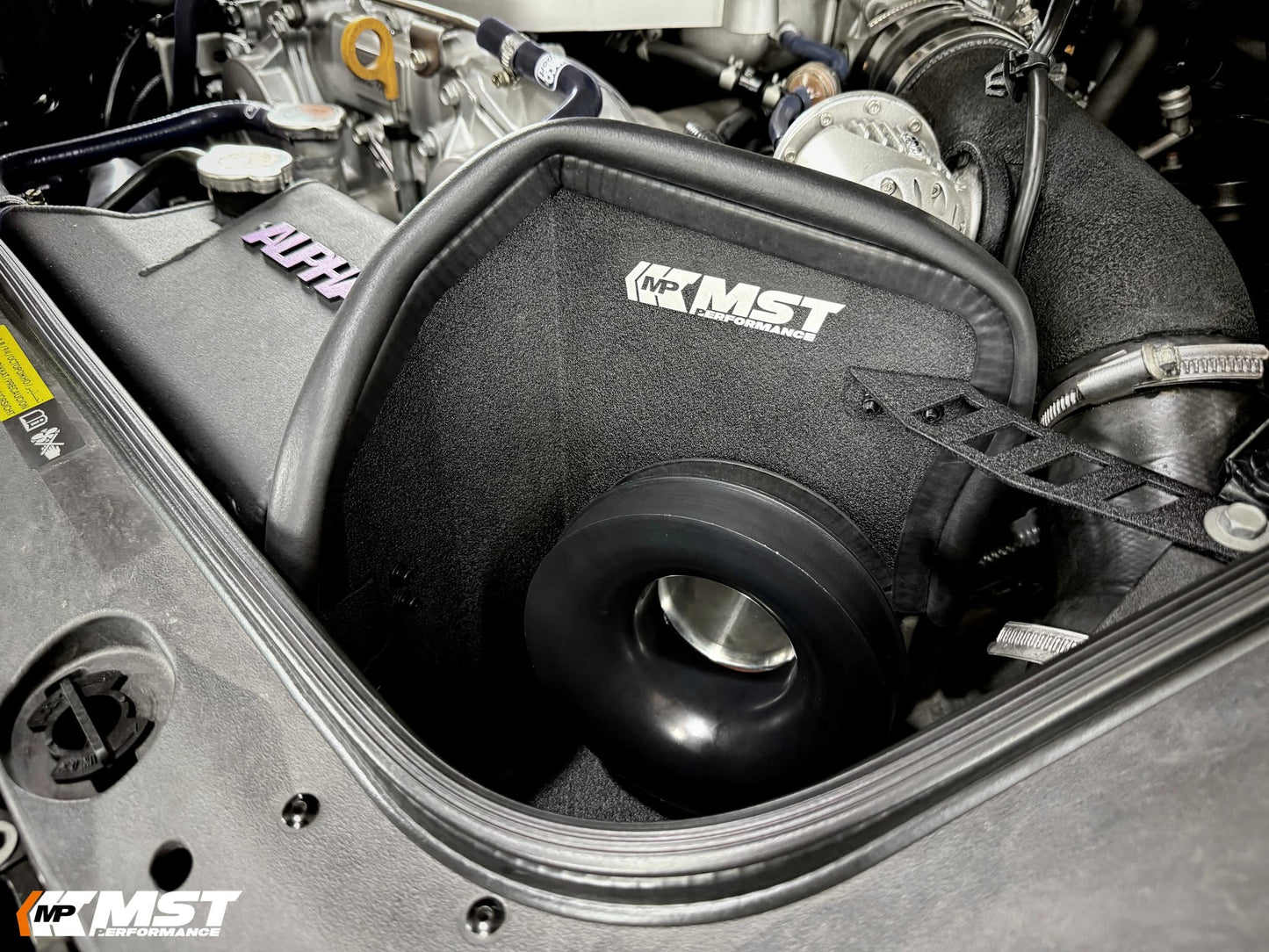 Nissan GTR R35 Intake System (NS-GTR01)