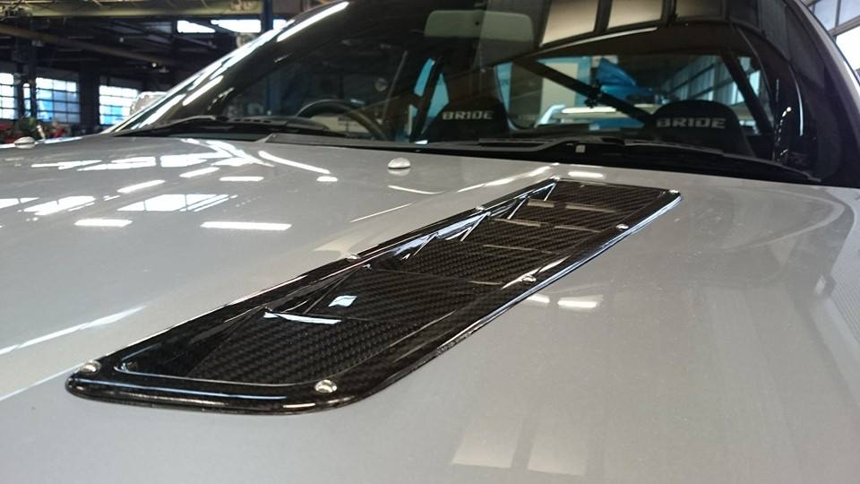 APR Universal Fitment Hood Vents, Long