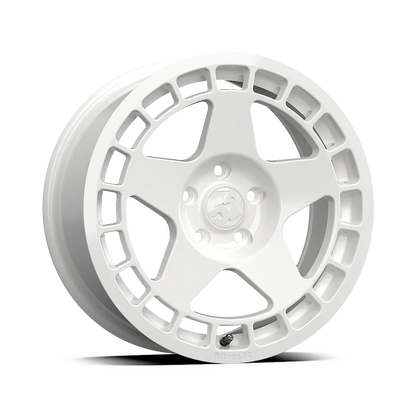 Fifteen52 Wheel (Rally Sport-Turbomac) Rally White/Gloss White